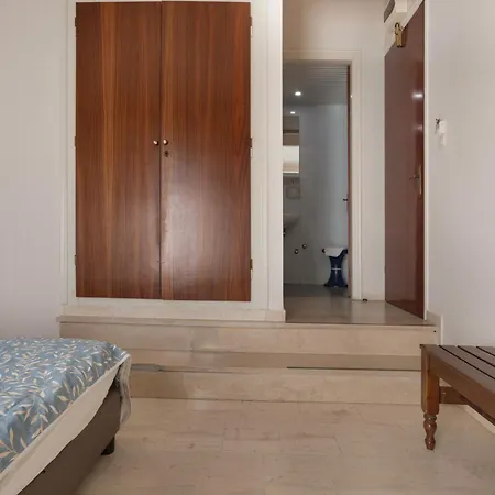 Anamar Zante 4 Star بيت ضيافة